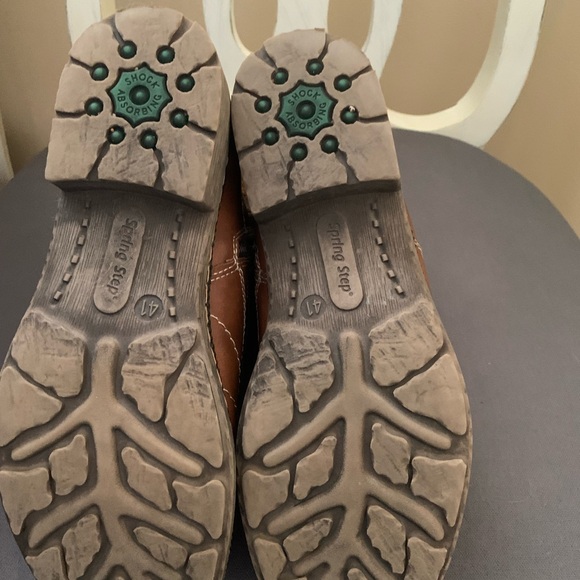 Boots Spring Step - Picture 6 of 6